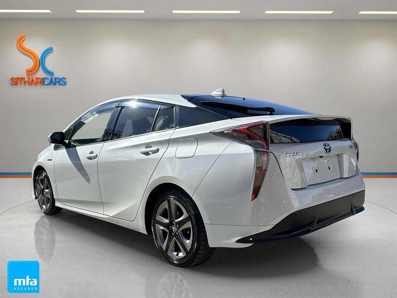 2016 Toyota Prius S TOURING SELECTION, photo 2
