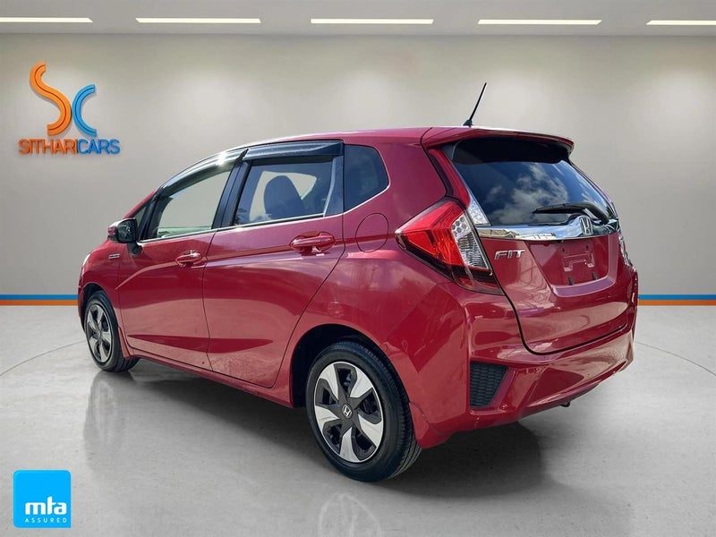 2015 Honda Fit Hybrid F package, photo 2