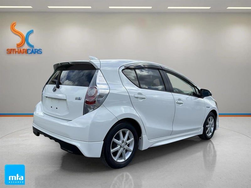 2013 Toyota Aqua G, photo 3