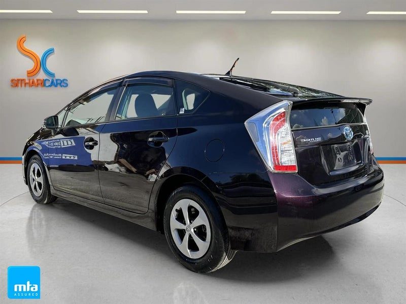 2014 Toyota Prius S, photo 2