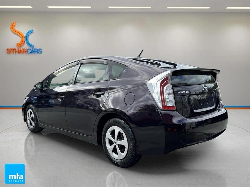 2013 Toyota Prius S, photo 2