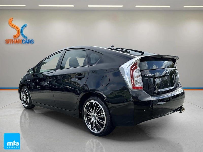 2015 Toyota Prius S, photo 2