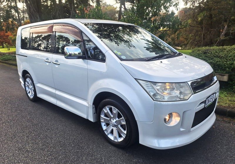 2012 Mitsubishi Delica D:5