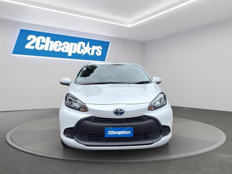 2021 Toyota Aqua Late Shape X, photo 2