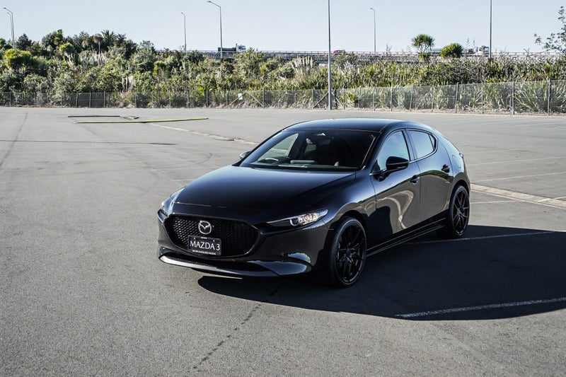 2026 Mazda 3 SP25 CARBON EDITION, photo 3