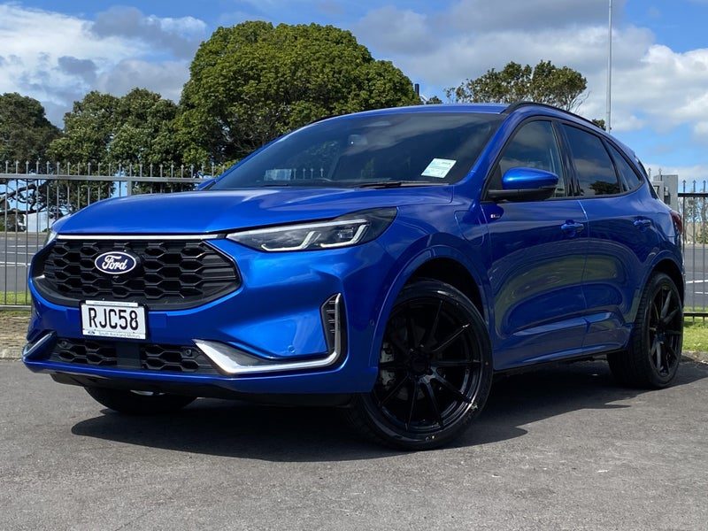 2025 Ford Escape ST- LINE X PHEV