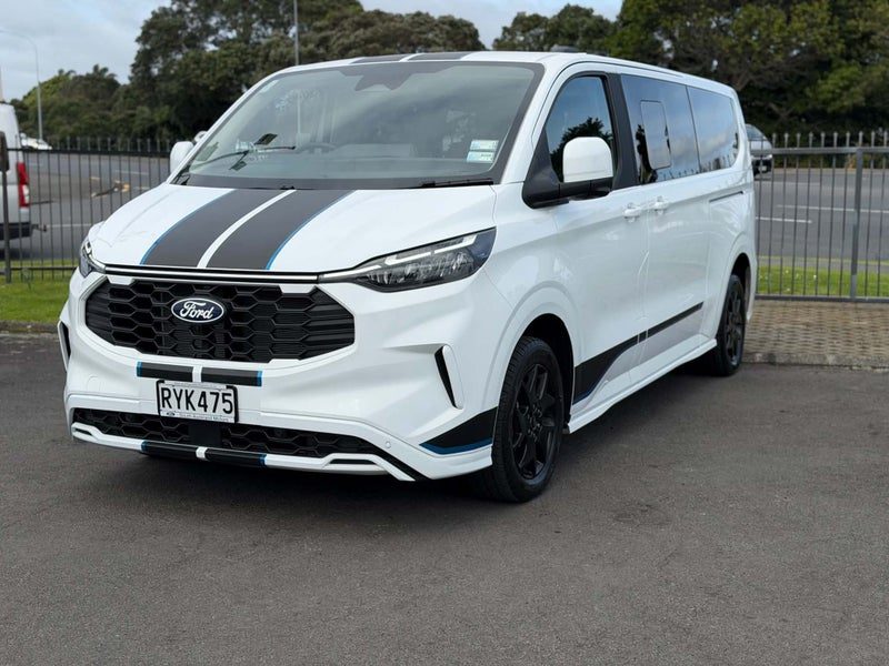 2026 Ford Transit Tourneo Custom Sport, photo 3