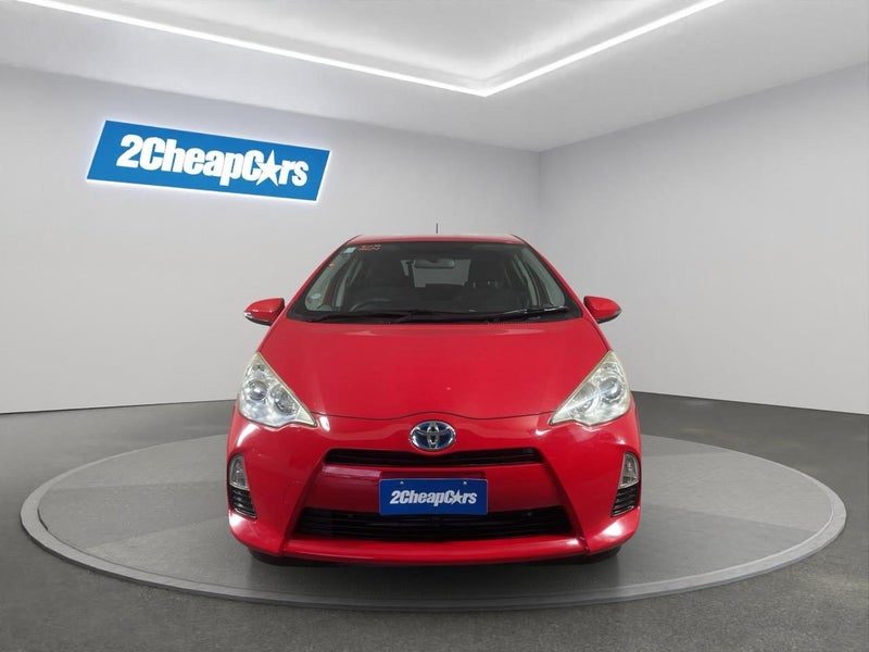 2013 Toyota Aqua S, photo 2