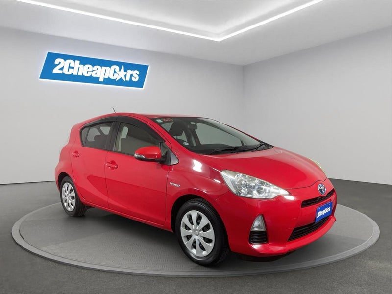 2013 Toyota Aqua S, photo 3
