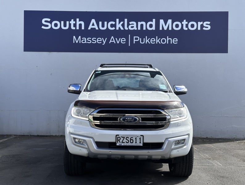 2017 Ford Everest Titanium, photo 2