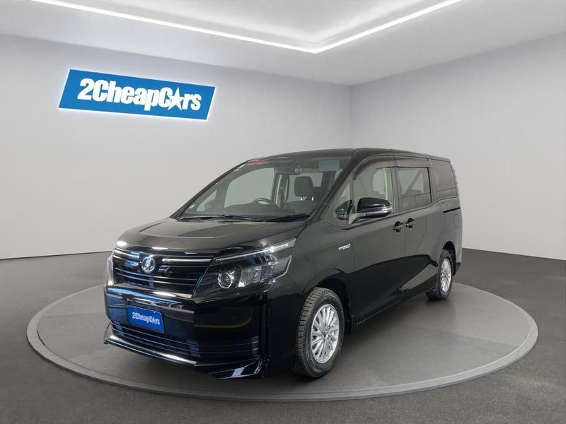 2014 Toyota Voxy Hybrid X, main photo