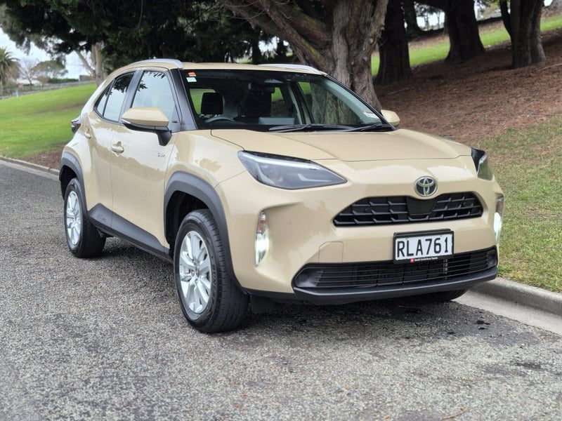 2025 Toyota Yaris Cross GX, photo 2