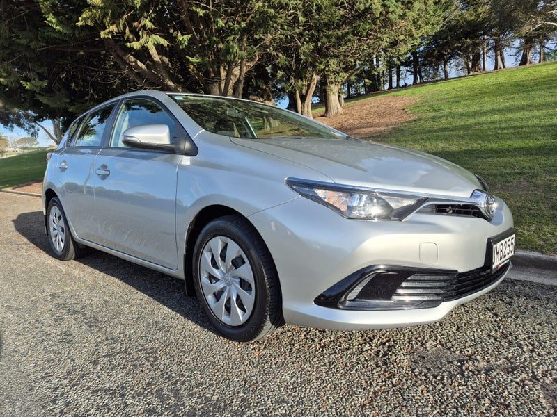 2015 Toyota Corolla GX FWD 1.8P HATCH/5 CVT, photo 2