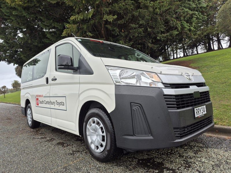 2026 Toyota Hiace ZR 2.8DT 6AT RWD GVN/5D/2S, photo 3