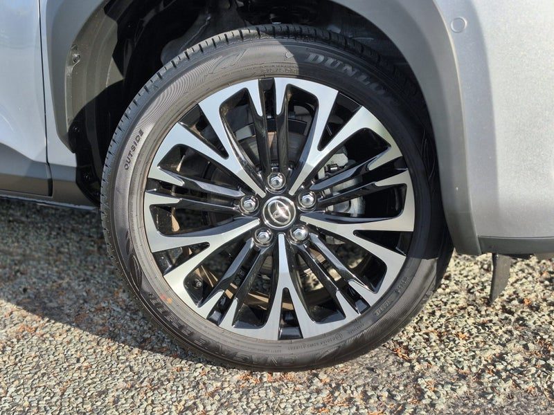 2024 Toyota Yaris Cross Z, photo 2