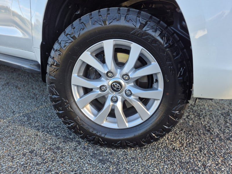 2017 Toyota Land Cruiser VX 4.5D/4WD/6AT/SW/5, photo 2