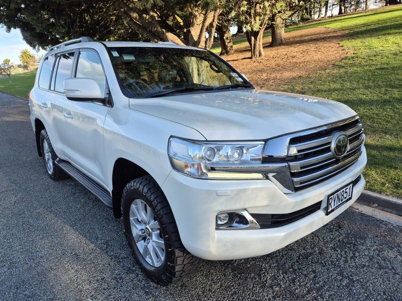 2017 Toyota Land Cruiser VX 4.5D/4WD/6AT/SW/5, photo 3