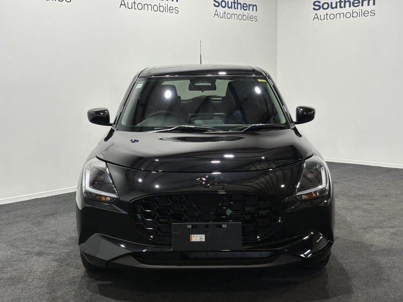 2026 Suzuki Swift GLZC Shadow, photo 2