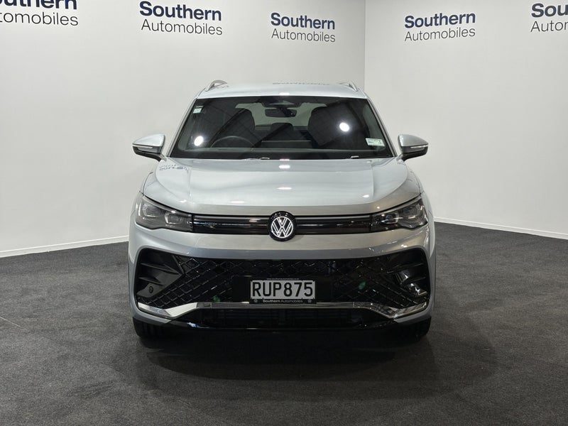 2026 Volkswagen Tiguan R-Line AWD, photo 2