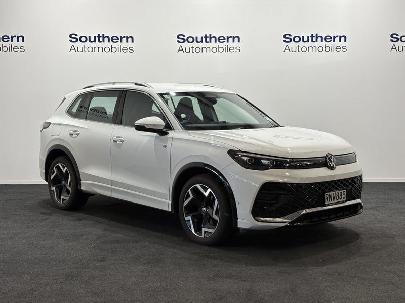2026 Volkswagen Tiguan R-Line 2WD