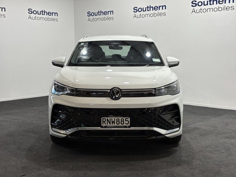 2026 Volkswagen Tiguan R-Line 2WD, photo 2