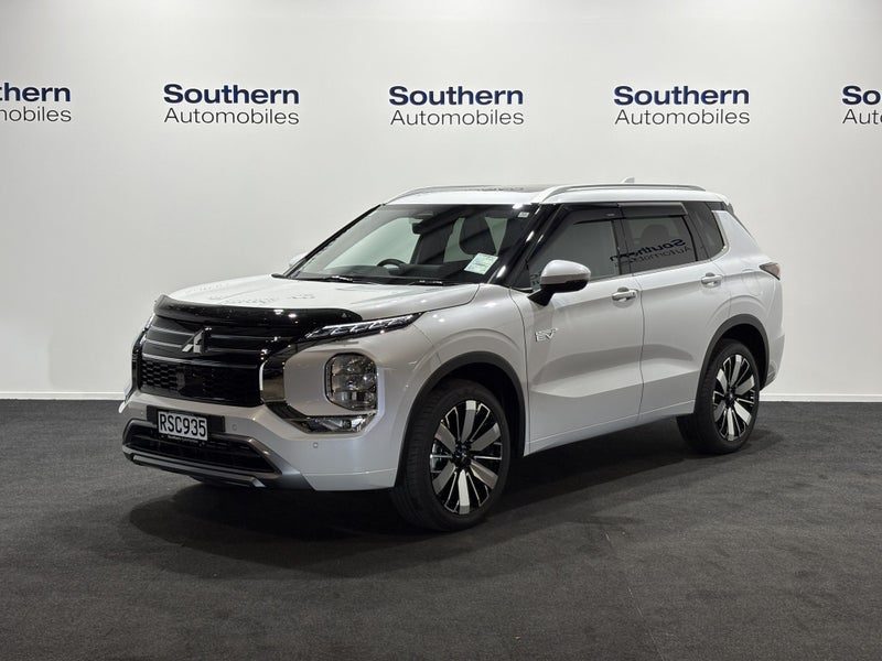 2026 Mitsubishi Outlander VRX PHEV/4WD/AT, photo 3