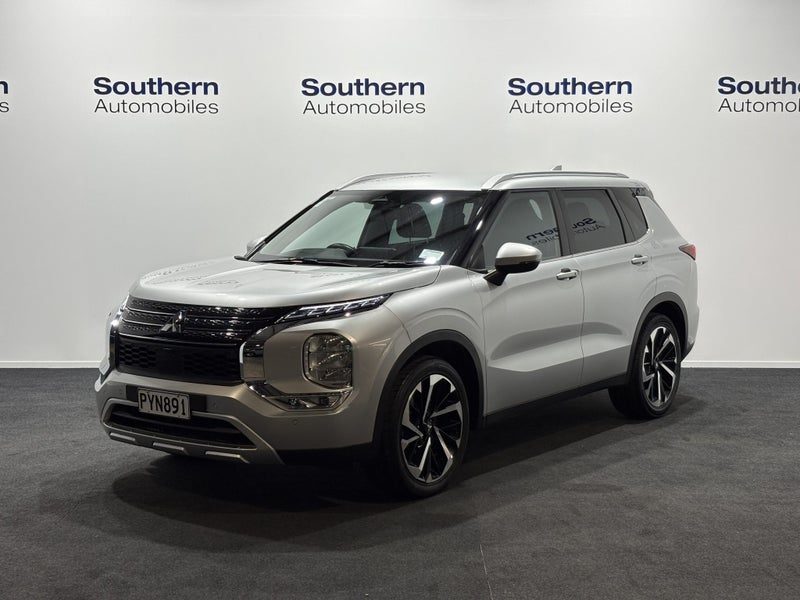 2023 Mitsubishi Outlander XLS 7 Seats, photo 3