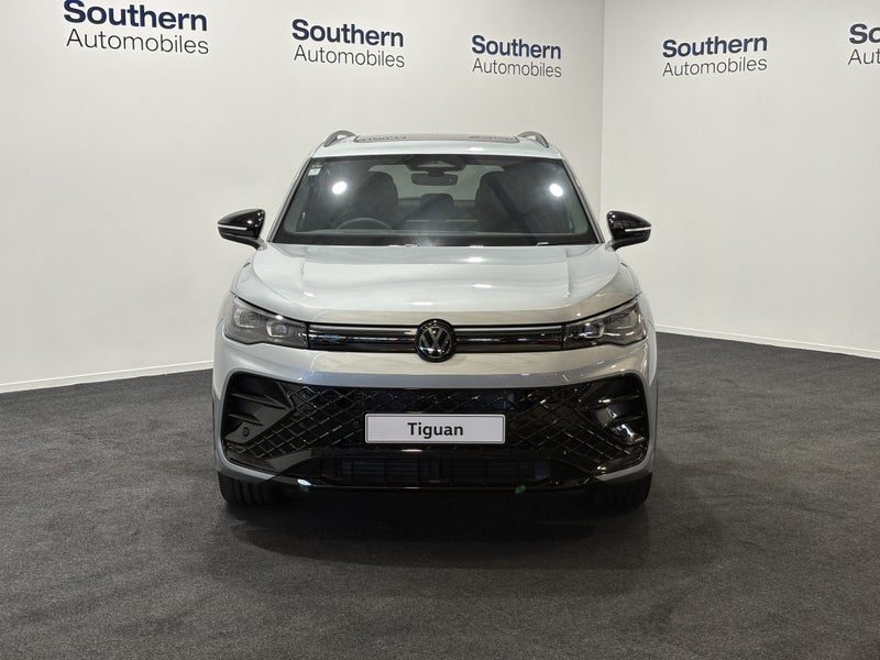 2026 Volkswagen Tiguan R-Line AWD, photo 2