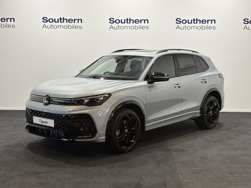 2026 Volkswagen Tiguan R-Line AWD, photo 3