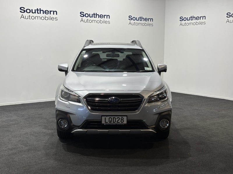 2018 Subaru Outback Premium 4WD, photo 2