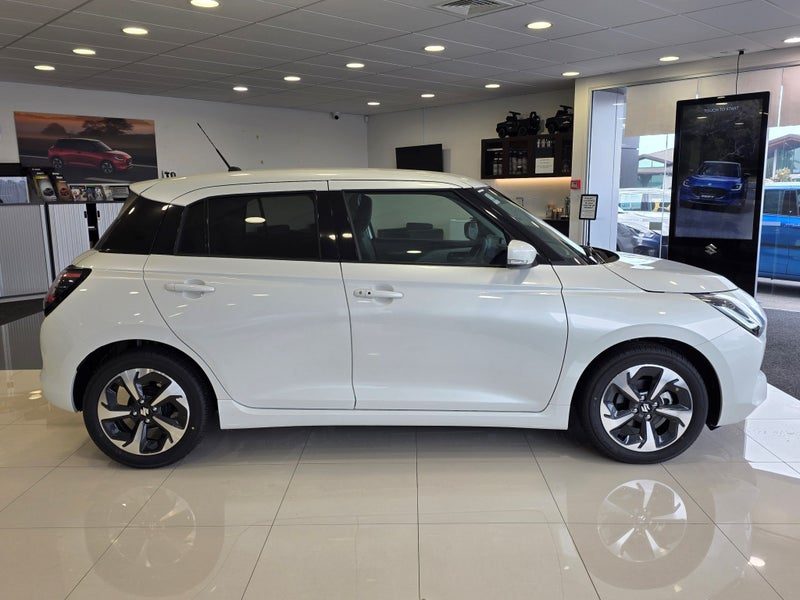 2026 Suzuki Swift RSC Hybrid, photo 3