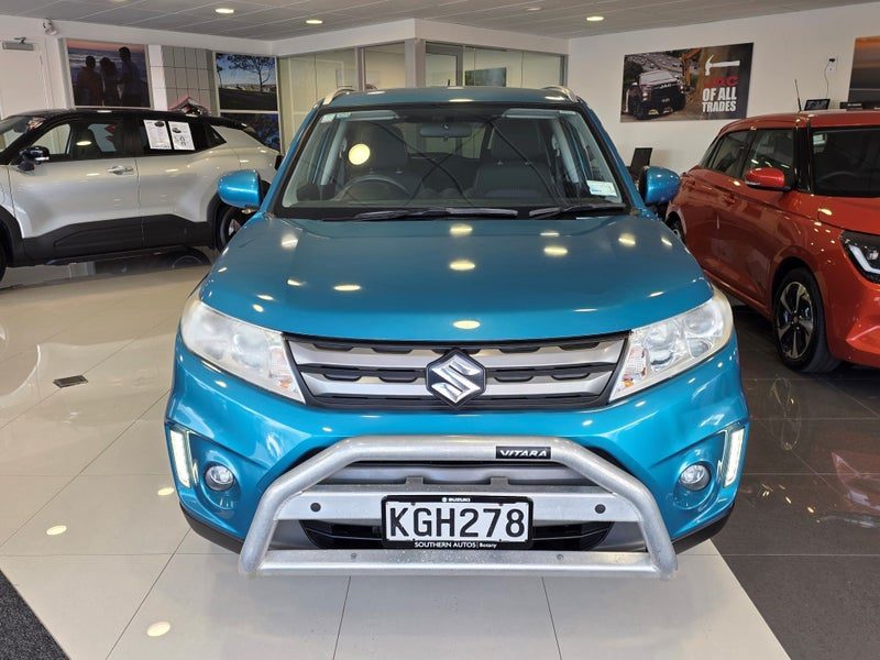 2016 Suzuki Vitara JLX Low KM's, photo 2