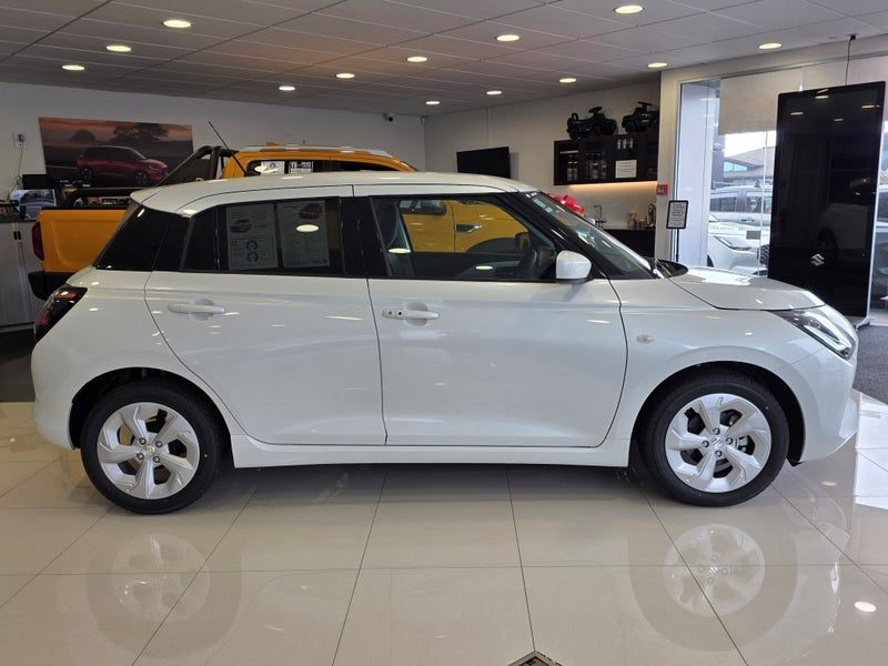2026 Suzuki Swift GLZ Hybrid, photo 3