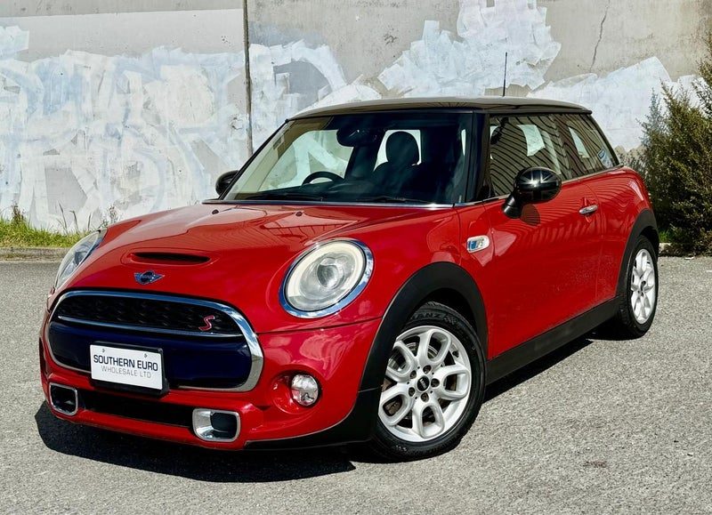 2015 MINI Cooper S 2.0 Turbo Coupe, photo 2