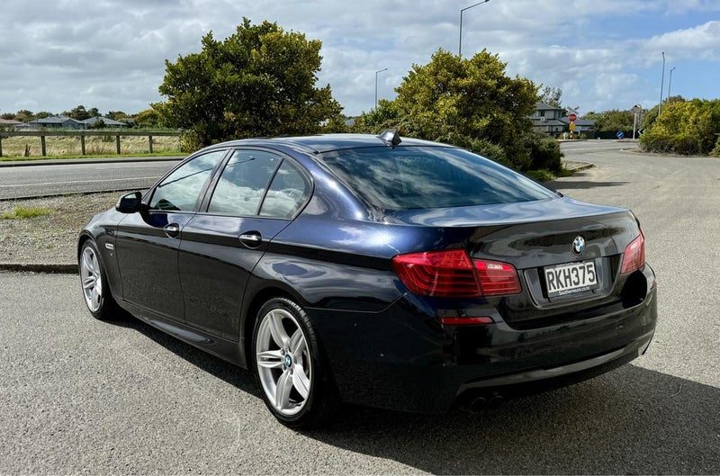 2014 BMW 528i M-Sport 180kW F10 Sedan, photo 3