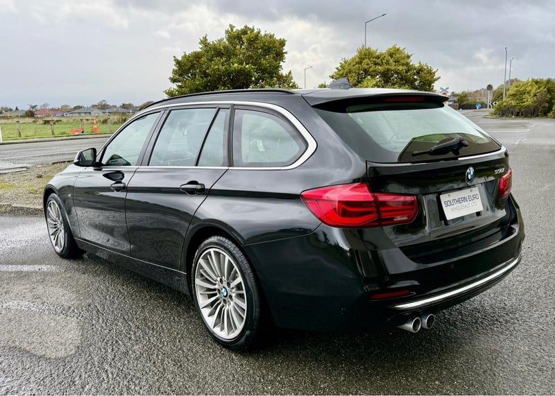 2016 BMW 330i Touring Luxury Line Estate, photo 3