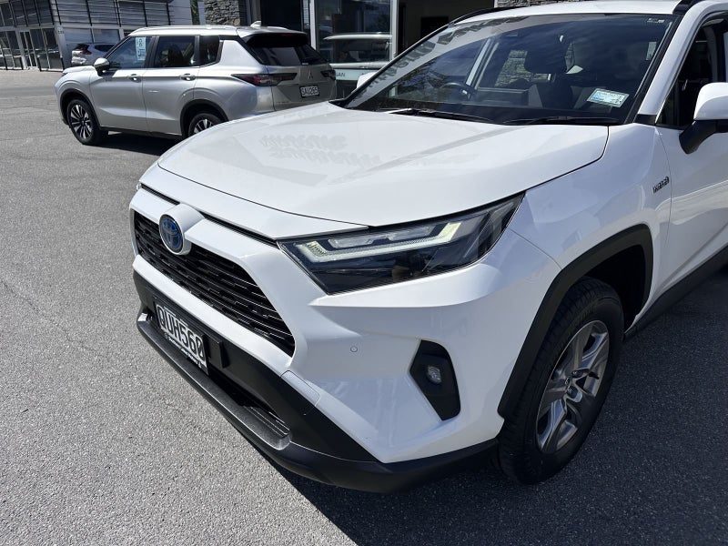 2024 Toyota RAV4 GX Hybrid AWD, photo 2