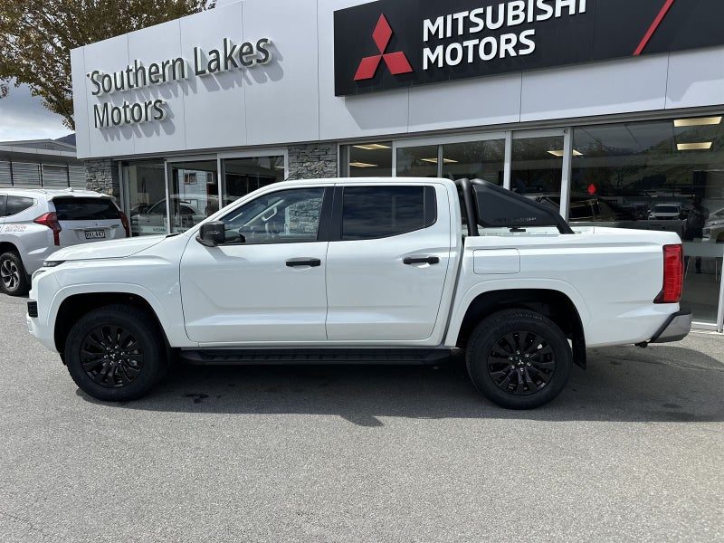 2026 Mitsubishi Triton GLX Sport 4WD, photo 2