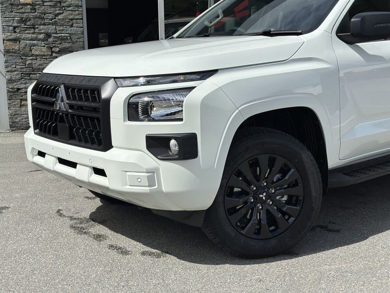 2026 Mitsubishi Triton GLX Sport 4WD, photo 3