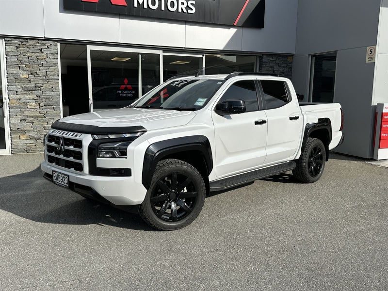 2026 Mitsubishi Triton DC VRX 4WD 6AT