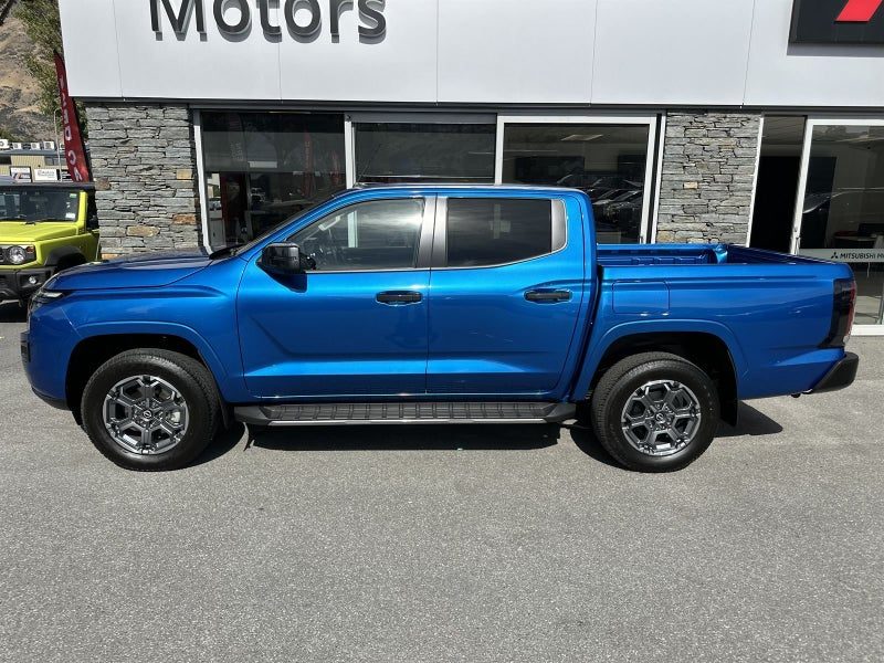 2026 Nissan Navara ST-X 4WD, photo 3