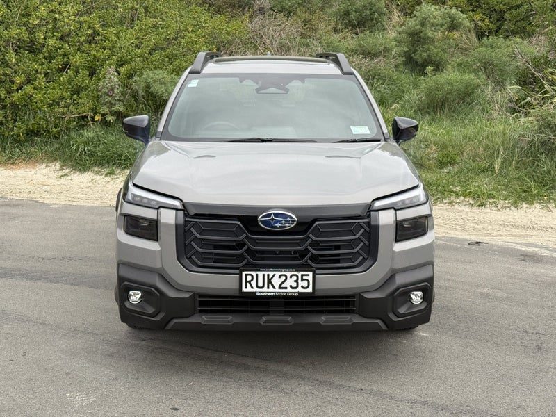 2026 Subaru Outback Touring AWD, photo 3