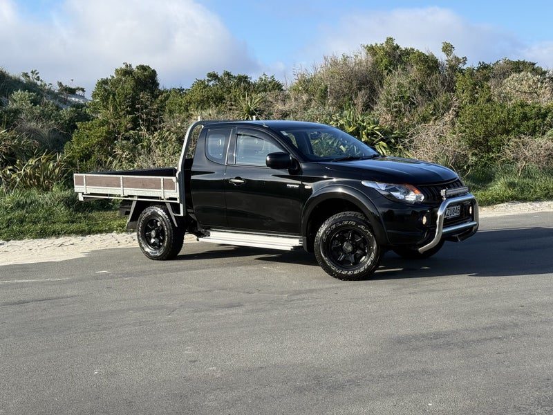 2017 Mitsubishi Triton Club CAB GLX 2.4D