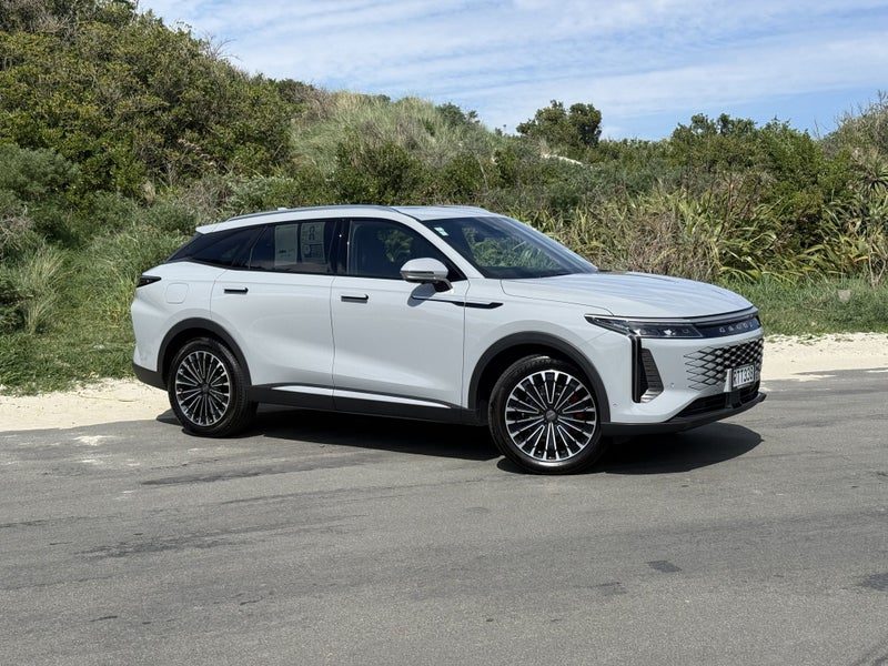 2026 Omoda 9 PHEV