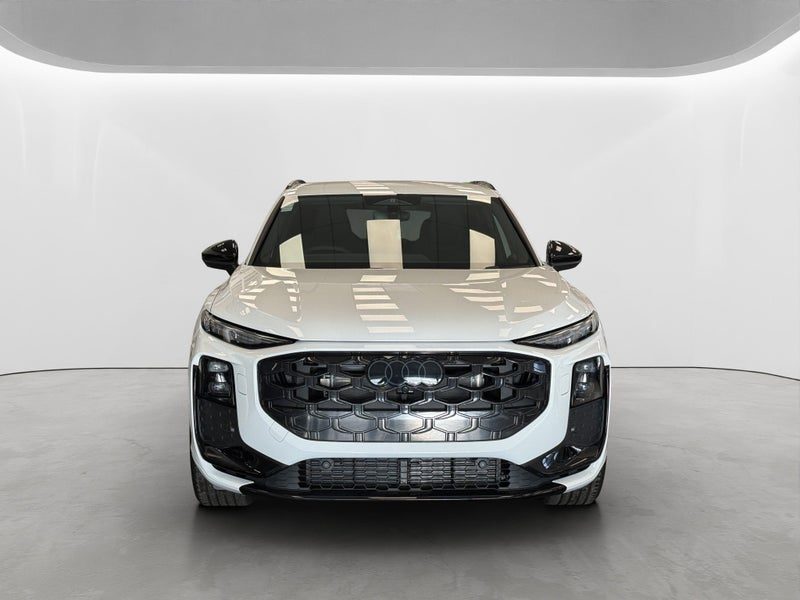 2026 Audi Q3 SUV TFSI quattro 195 kW, photo 2