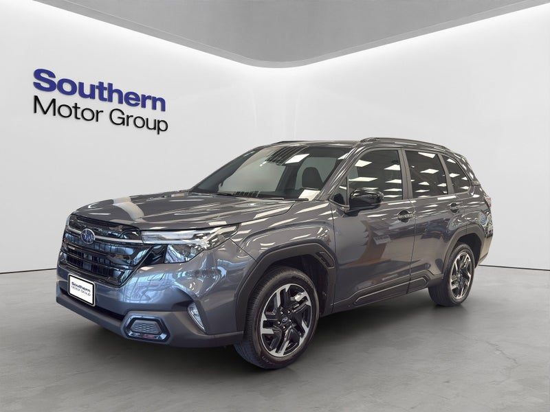 2026 Subaru Forester AWD Touring Wagon CVT, photo 3