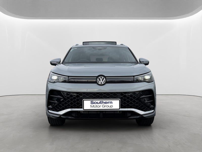 2026 Volkswagen Tiguan R-Line 2WD, photo 2