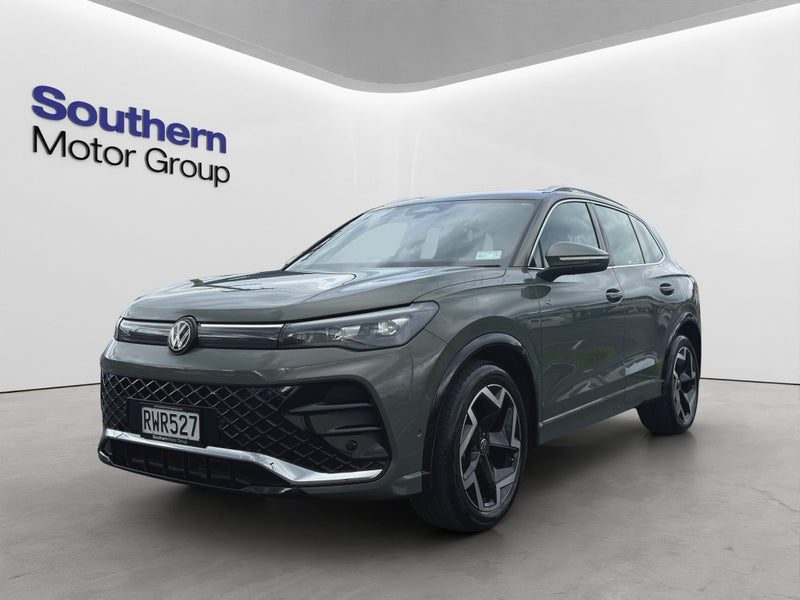 2026 Volkswagen Tiguan R-Line 2WD, photo 3