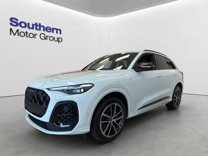 2025 Audi Q5 S Line Tfsi 2.0Pmht, photo 3