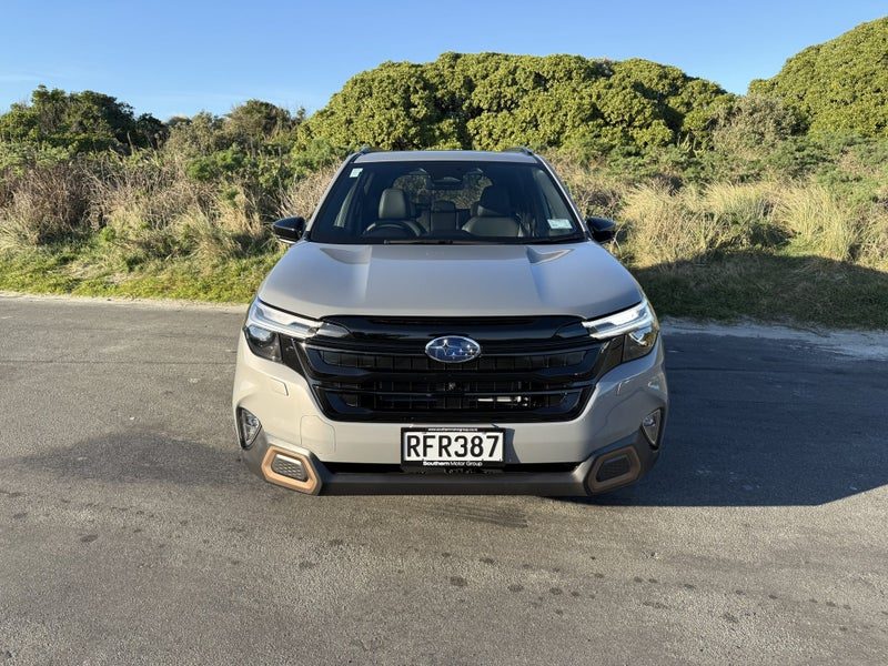 2025 Subaru Forester Hybrid AWD Sport Wagon CVT, photo 2